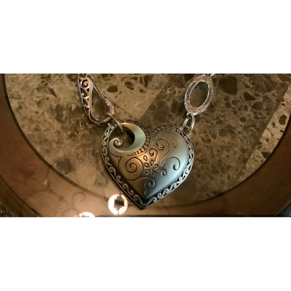 10” Brighton 2 tone necklace.